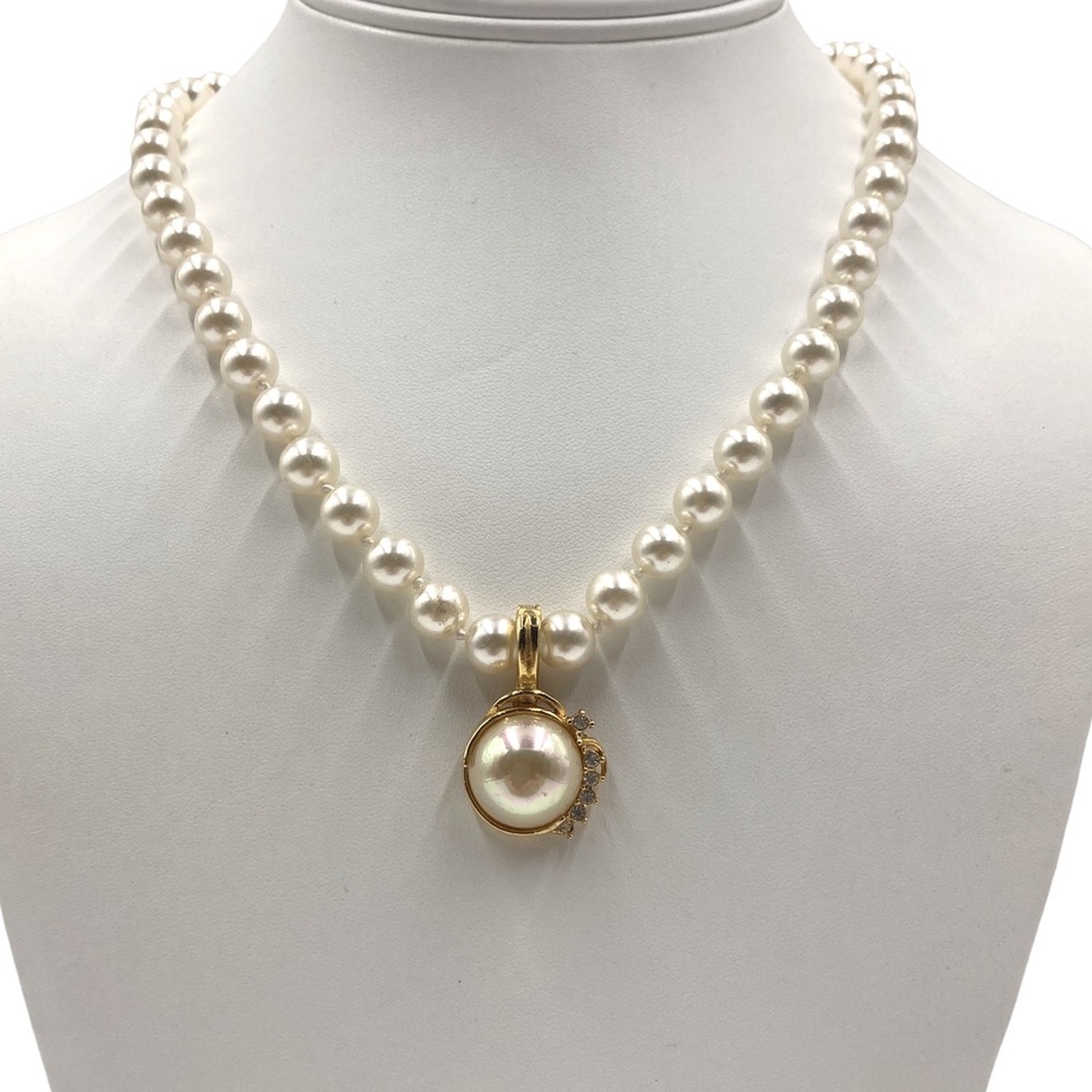 ROMAN faux pearl pendant white rhinestones gold toned and faux pearls necklace